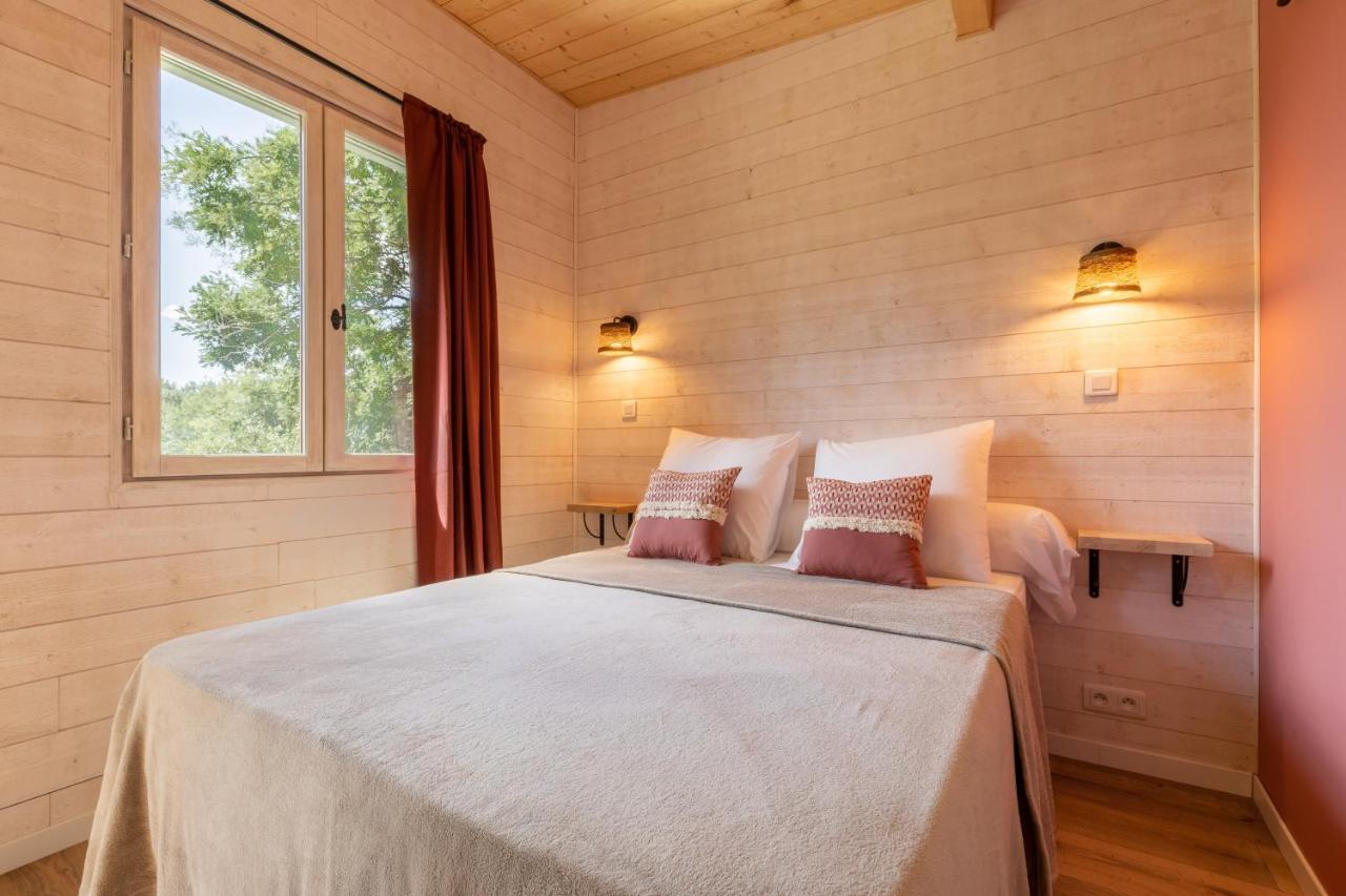 אביניון Le Mas Des Cerisiers Jacuzzi Et Sauna Inclus Pour Tous Les Logements מראה חיצוני תמונה
