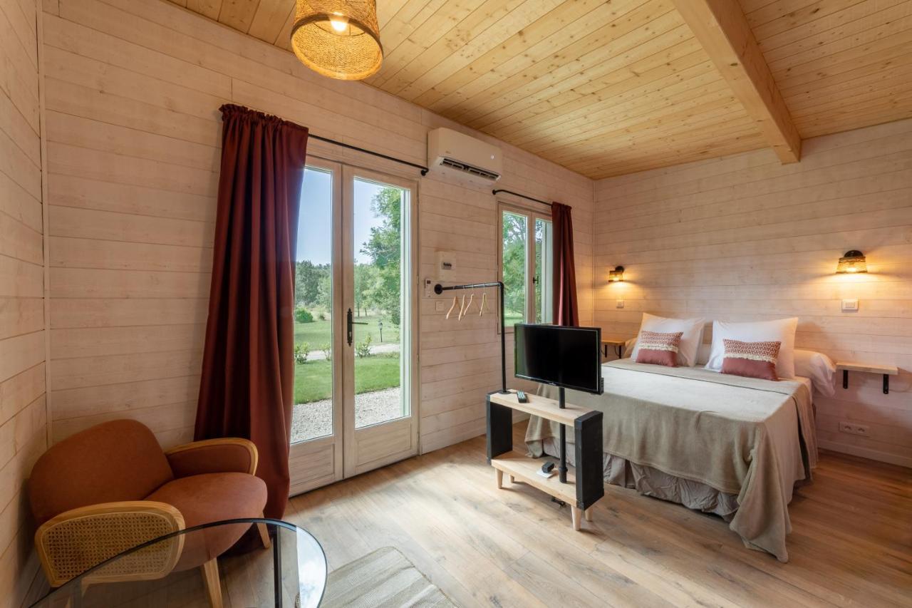אביניון Le Mas Des Cerisiers Jacuzzi Et Sauna Inclus Pour Tous Les Logements מראה חיצוני תמונה